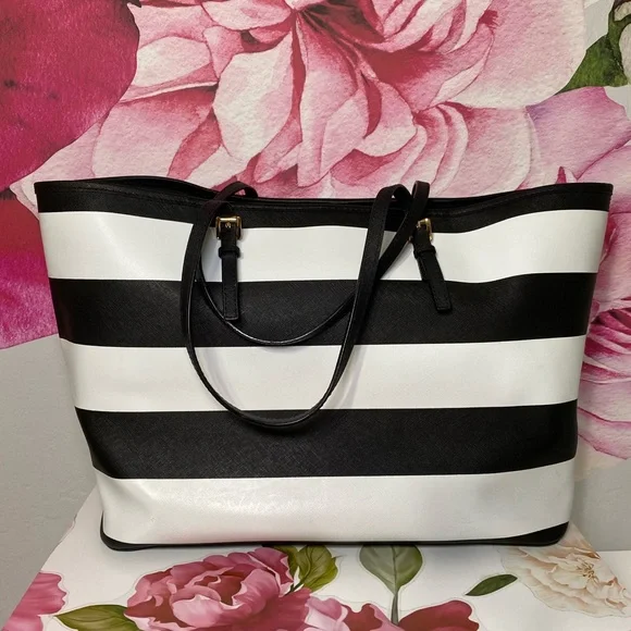Michael Kors Black and White Striped Jet Set Tote Bag - Picture 3 of 8